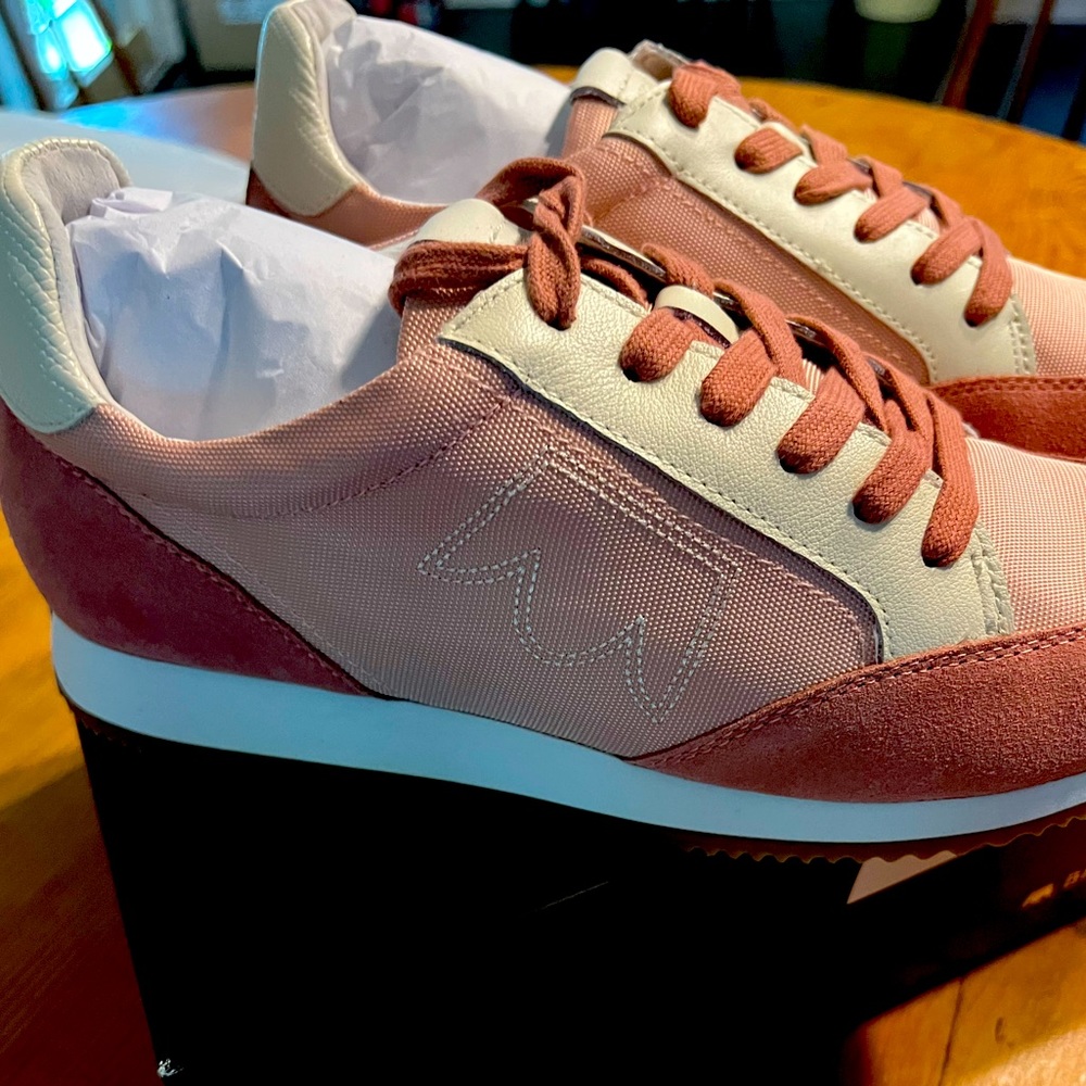 Birdies Roadrunner Sneakers in Rosette - NWT